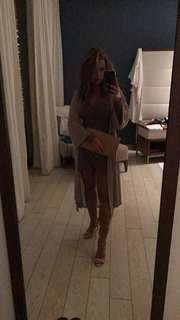 Kim Debkowski feet photo 1