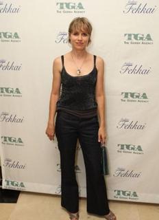 Kim Dickens feet photo thumbnail