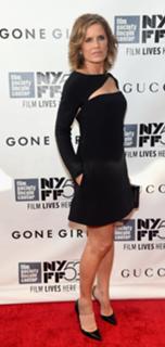 Kim Dickens feet photo thumbnail