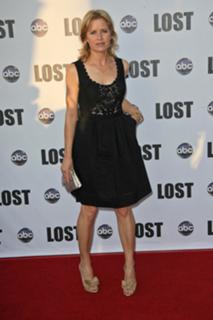 Kim Dickens feet photo thumbnail