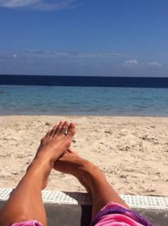 Kim Feenstra feet photo 6