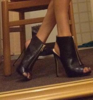 Kim Feenstra feet photo 16