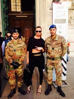 Kim Feenstra feet photo 15