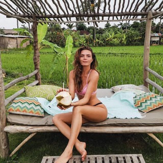 Kim Feenstra feet photo 11