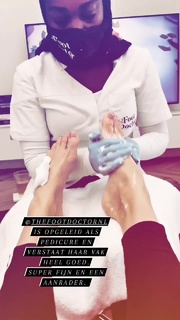 Kim Feenstra feet photo 2