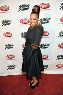 Kim Fields feet photo thumbnail