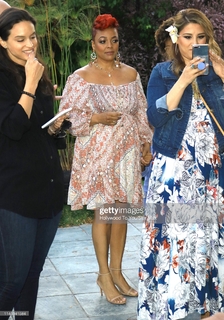 Kim Fields feet photo thumbnail