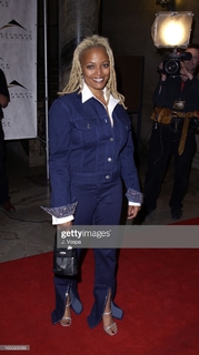 Kim Fields feet photo thumbnail