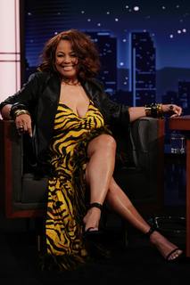Kim Fields feet photo thumbnail