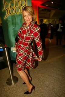 Kim Fisher feet photo thumbnail