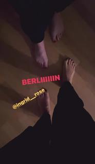 Kim Fisher feet photo thumbnail