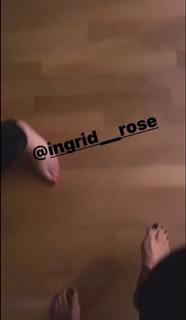 Kim Fisher feet photo thumbnail