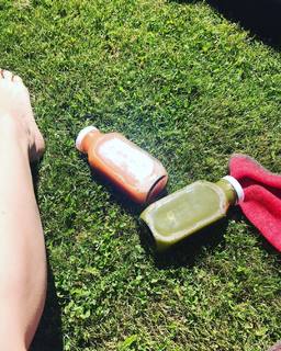 Kim Fisher feet photo thumbnail