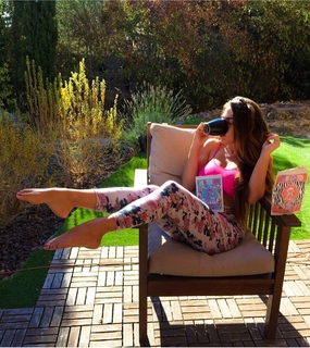 Kim Glow feet photo 10