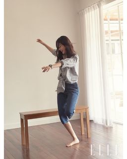 Kim Go-eun feet photo 2