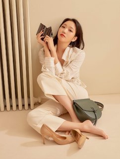 Kim Go-eun feet photo 17