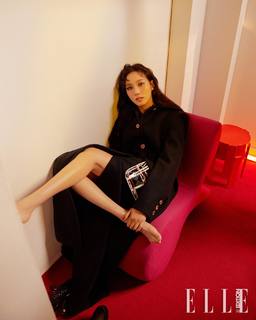 Kim Go-eun feet photo 3