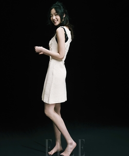 Kim Go-eun feet photo 3