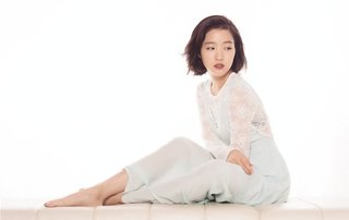 Kim Go-eun feet photo 4