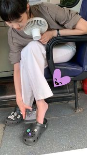Kim Go-eun feet photo 15