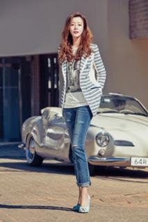 Kim Hee-seon feet photo 10