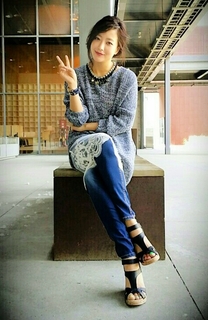 Kim Hee-seon feet photo 11