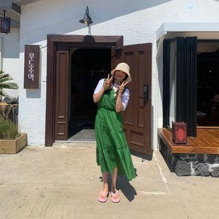 Kim Hee-seon feet photo 15