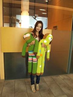 Kim Hee-seon feet photo 20