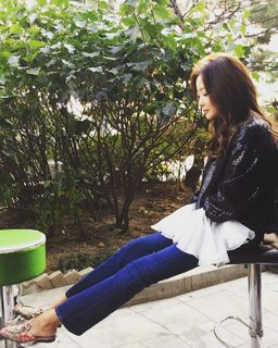 Kim Hee-seon feet photo 12