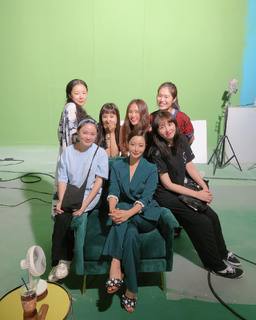 Kim Hee-seon feet photo 7
