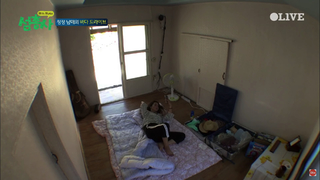 Kim Hee-seon feet photo 7