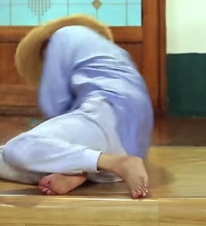 Kim Hee-seon feet photo 3