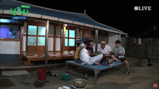 Kim Hee-seon feet photo 5