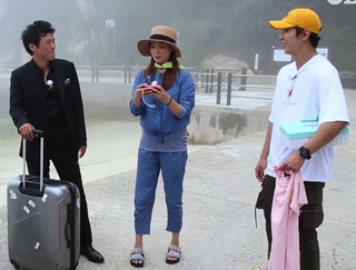 Kim Hee-seon feet photo 15