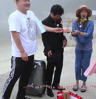 Kim Hee-seon feet photo 12