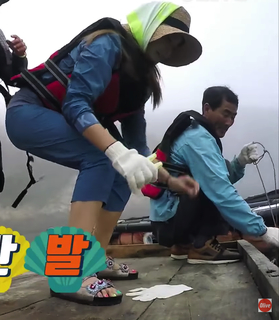 Kim Hee-seon feet photo 7