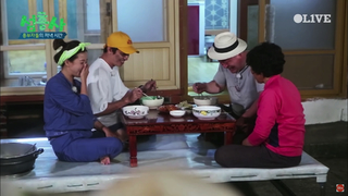 Kim Hee-seon feet photo 17