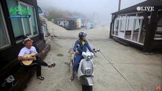 Kim Hee-seon feet photo 5
