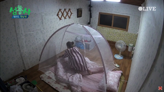 Kim Hee-seon feet photo 17