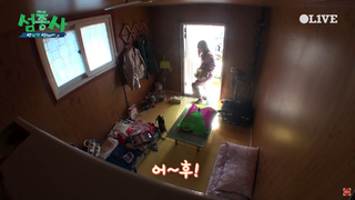 Kim Hee-seon feet photo 4