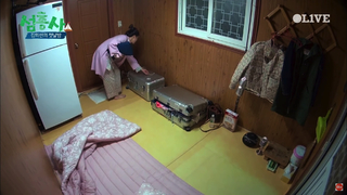 Kim Hee-seon feet photo 13