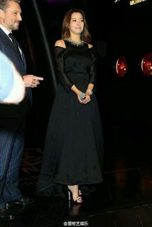 Kim Hee-seon feet photo 8