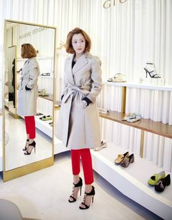 Kim Hee-seon feet photo 6