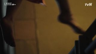 Kim Hee-seon feet photo 6