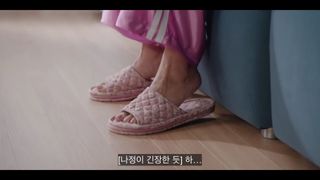 Kim Hee-seon feet photo 12