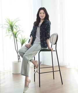 Kim Hee-seon feet photo 4