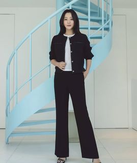 Kim Hee-seon feet photo 2