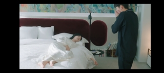 Kim Ji-won feet photo thumbnail