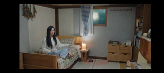 Kim Ji-won feet photo thumbnail