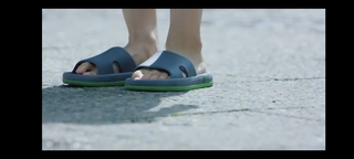 Kim Ji-won feet photo thumbnail